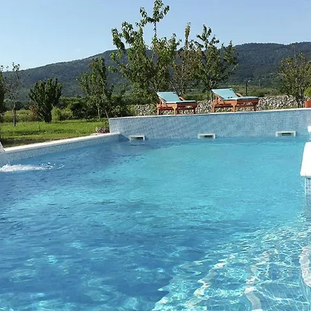 Poolincluded Villa Neoric * Muc