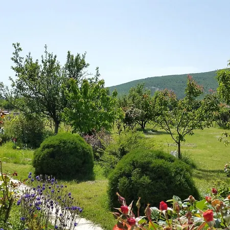 Poolincluded Villa Neoric Muc
