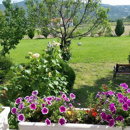 Poolincluded Villa Neoric Muc