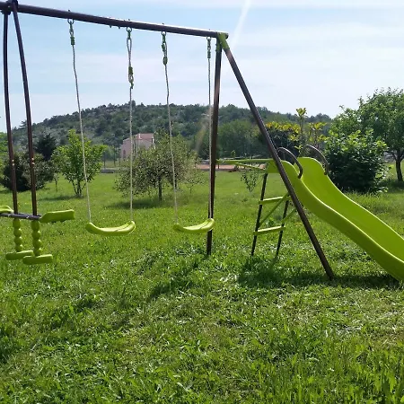Вилла Poolincluded Villa Neoric *